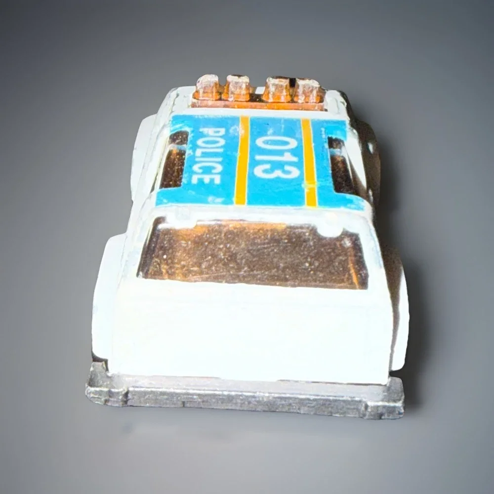 Pioneer Down Town Patrol Ford Bronco II Diecast Police‎ SUV 1:64